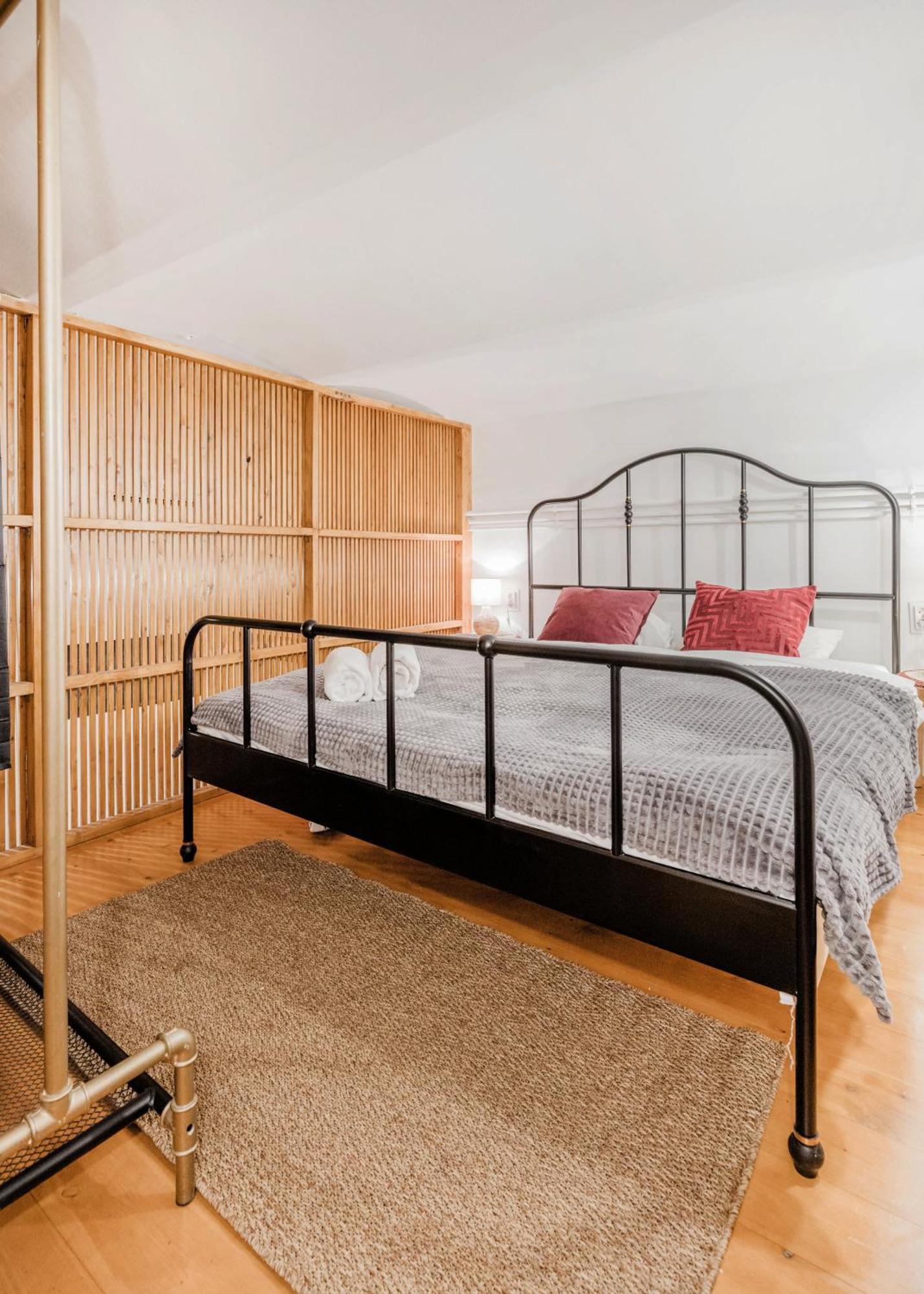 Wellness Wonderland: Garden, Sauna, Jacuzzi In Cbd Budapest Exteriör bild