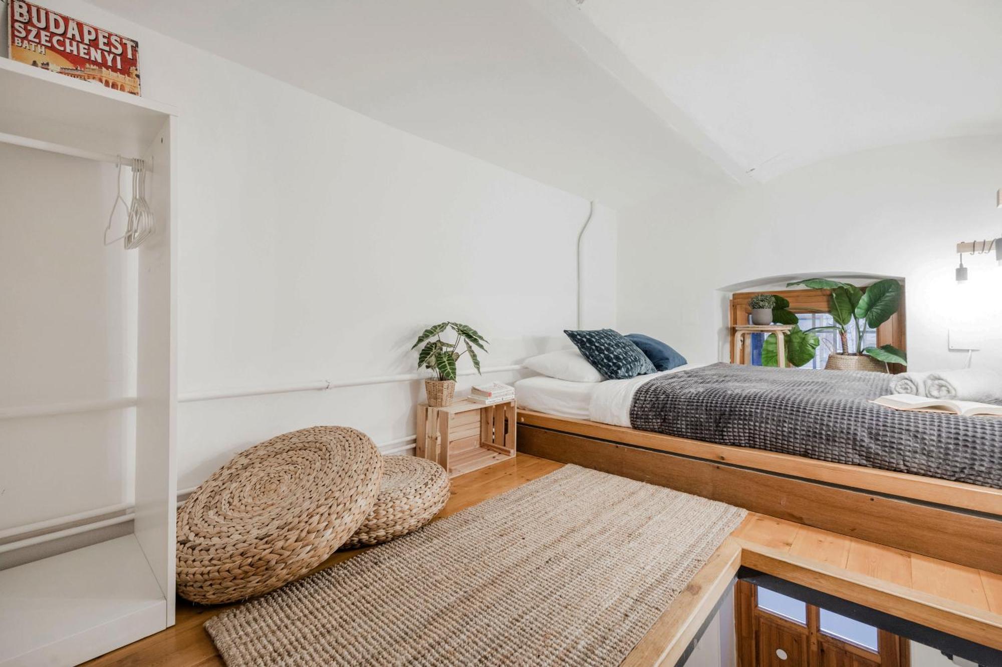 Wellness Wonderland: Garden, Sauna, Jacuzzi In Cbd Budapest Exteriör bild