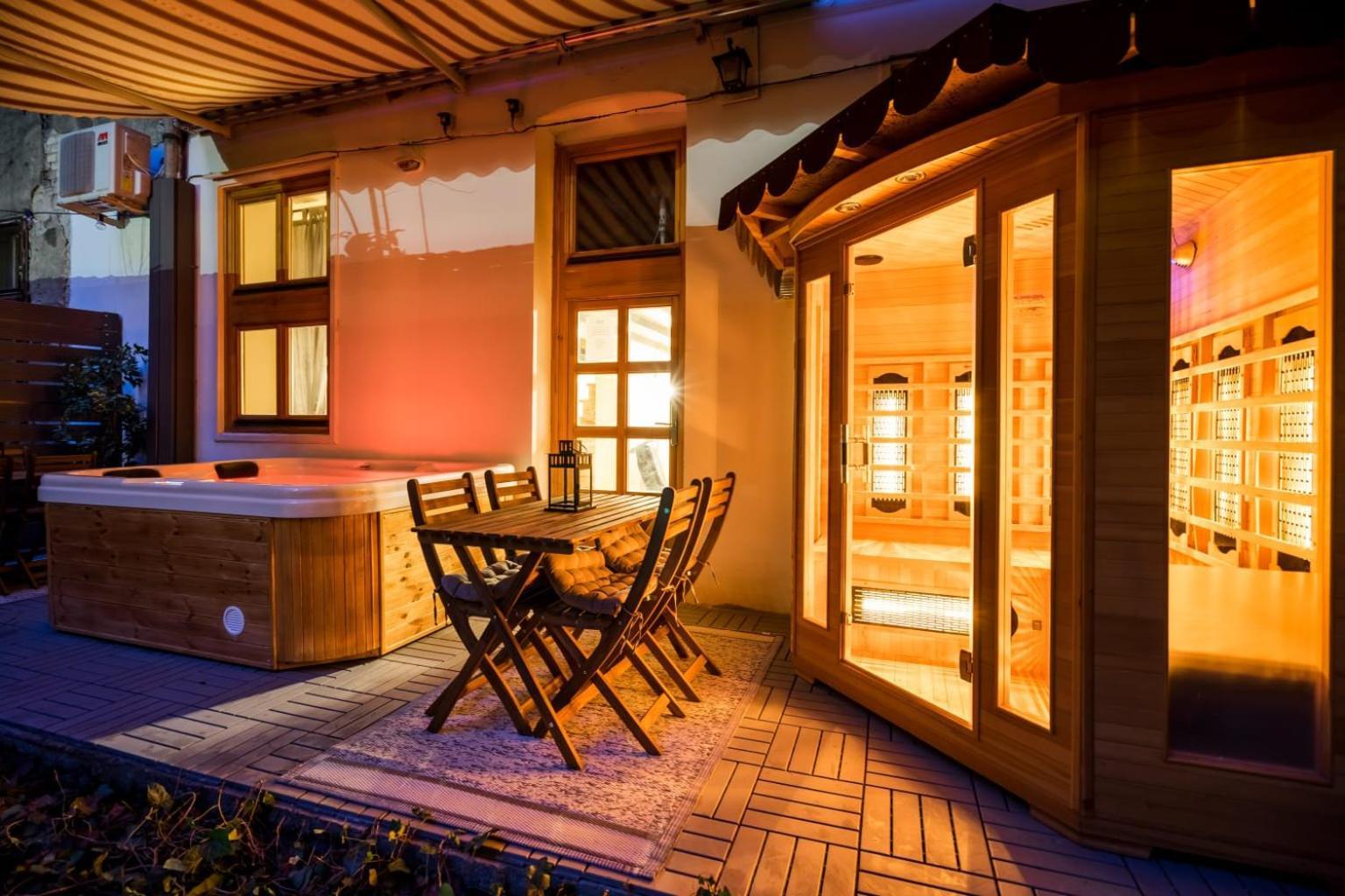 Wellness Wonderland: Garden, Sauna, Jacuzzi In Cbd Budapest Exteriör bild